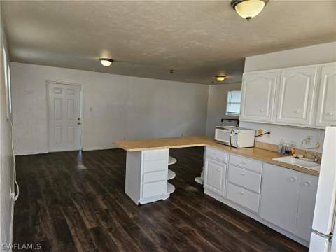 315 pettit Dr, Naples FL - photo 11 of 11
