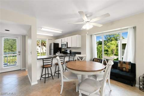 2149 San Marco Rd 201, Marco Island FL - photo 6 of 23