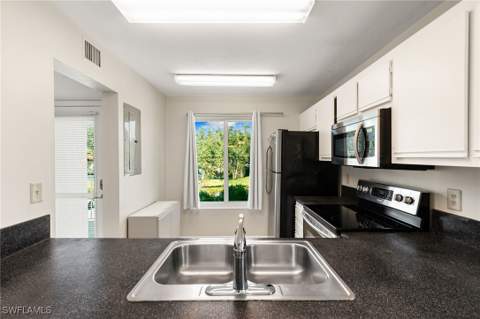 2149 San Marco Rd 201, Marco Island FL - photo 7 of 23