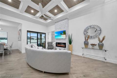 425 SE 15th St, Cape Coral FL - photo 8 of 49