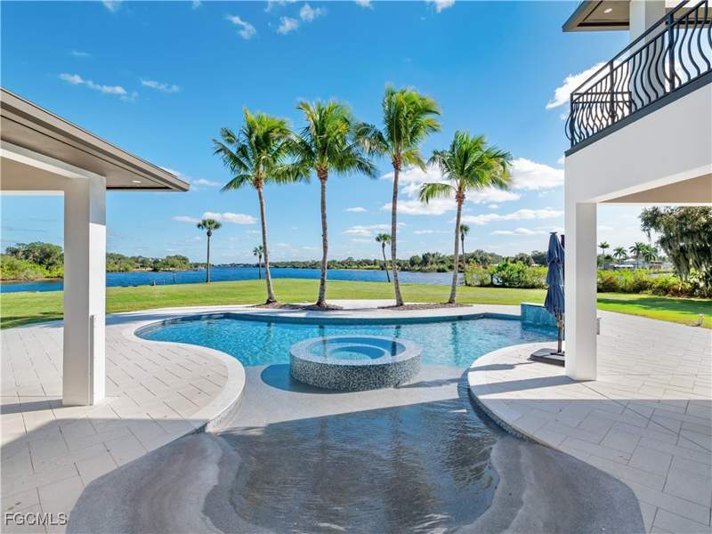 6 bedroom SingleFamilyResidence at 18090 N Olga Dr, Alva, Alva — photo 4
