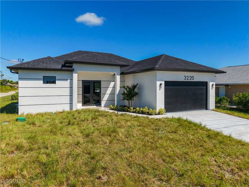 3 bedroom SingleFamilyResidence at 3220 22nd St SW, Lehigh Acres, Lehigh Acres — photo 1