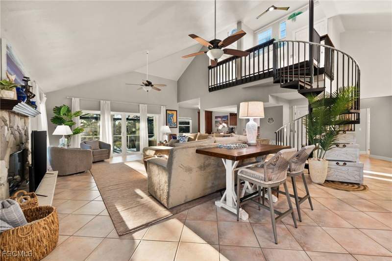 3 bedroom SingleFamilyResidence at 7507 Grande Pine Rd, Alden Pines, Bokeelia — photo 4