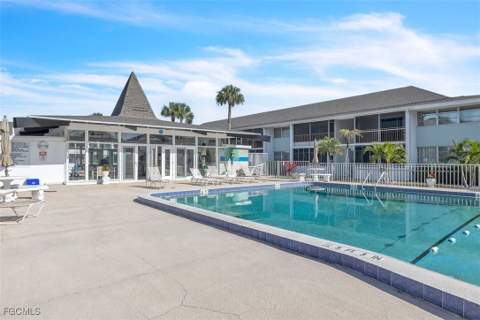 403 SE 43rd Ter 11, Cape Coral FL - photo 24 of 27