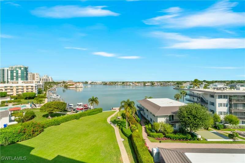 3 bedroom Condominium at 3420 Gulf Shore Blvd N 63, Harborside West, Naples — photo 4