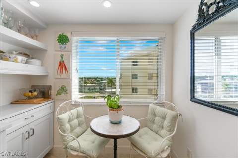 3420 Gulf Shore Blvd N 63, Naples FL - photo 6 of 25