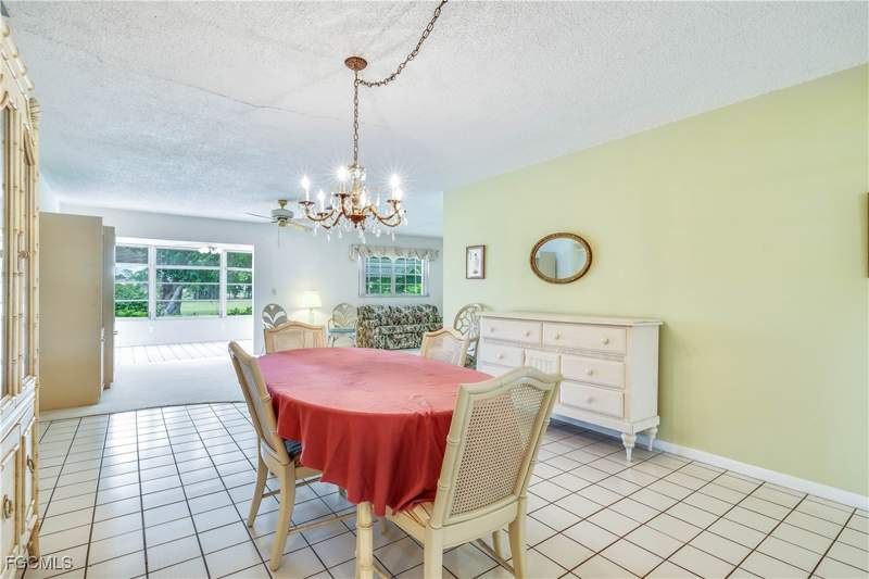 3 bedroom Attached at 6992 Edgewater Cir, Myerlee Golfside East Condo, Fort Myers — photo 3