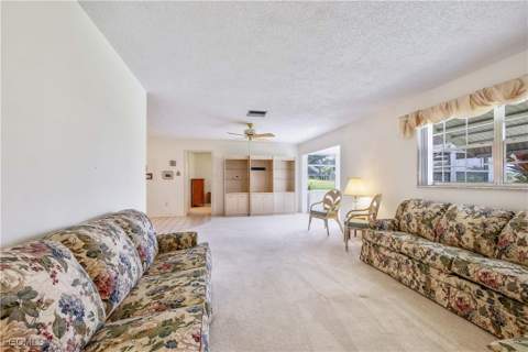 6992 Edgewater Cir, Fort Myers FL - photo 8 of 22