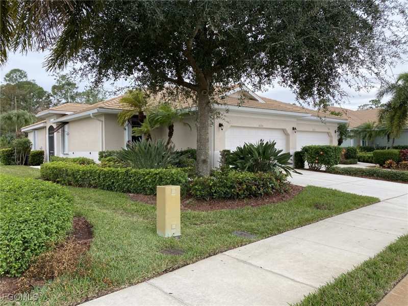 2 bedroom Attached at 10726 Cetrella Dr, Materita, Fort Myers — photo 1