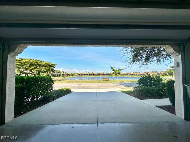 2 bedroom Attached at 10726 Cetrella Dr, Materita, Fort Myers — photo 4