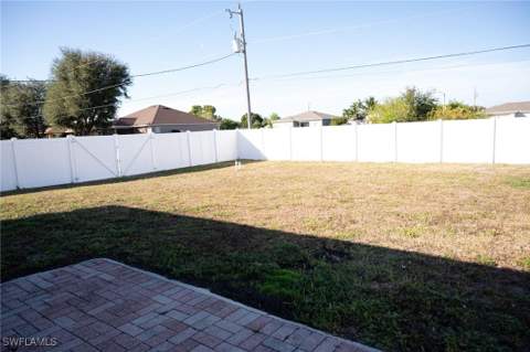 113 NE 11th Ter, Cape Coral FL - photo 7 of 30