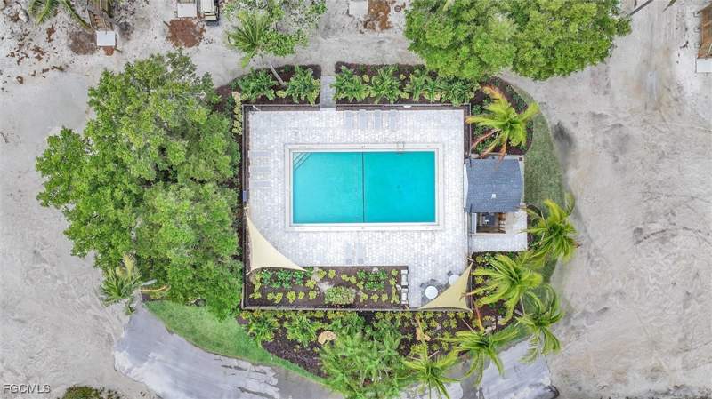 2 bedroom Condominium at 1403 Beach Cottages, Beach Cottages, Captiva — photo 3