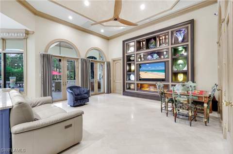 683 Hickory Rd, Naples FL - photo 14 of 42