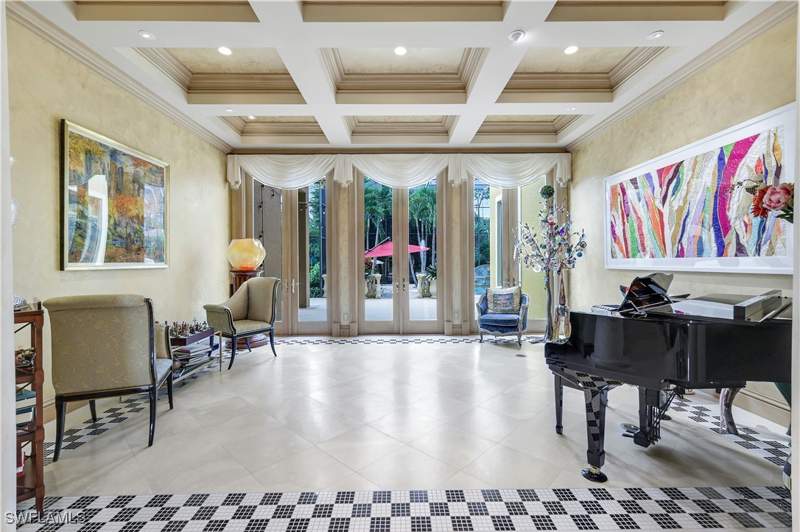6 bedroom SingleFamilyResidence at 683 Hickory Rd, Pine Ridge, Naples — photo 5