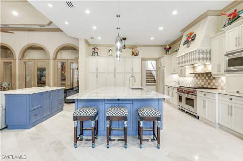 683 Hickory Rd, Naples FL - photo 8 of 42