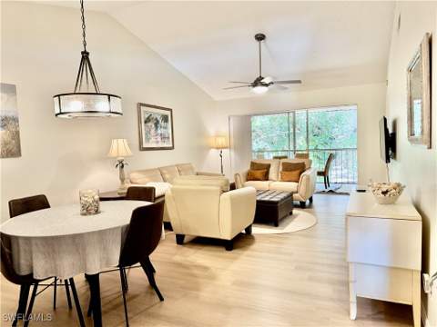 645 Squire Ct 202, Naples FL - photo 20 of 41