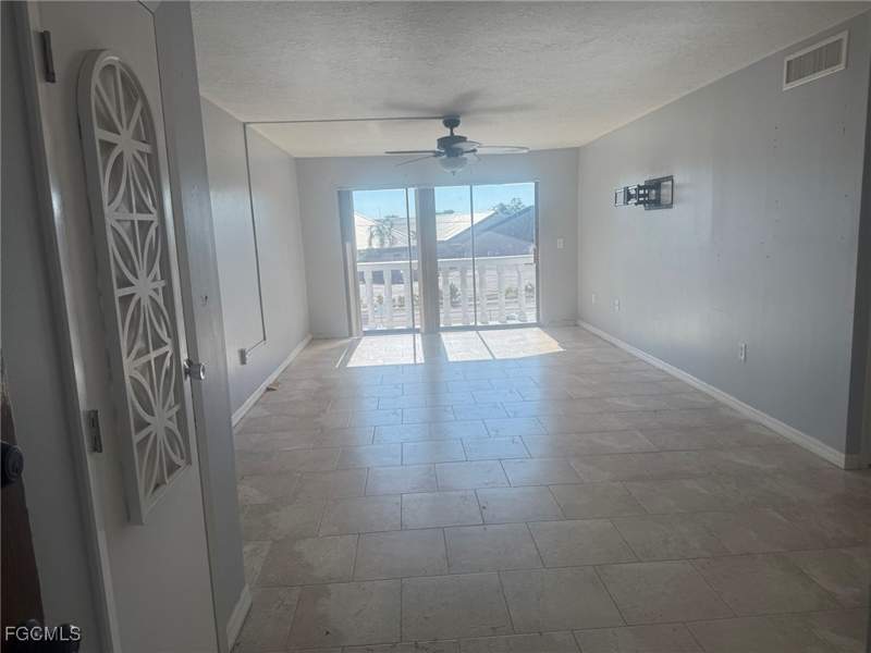 2 bedroom Condominium at 3706 Broadway 26, Windsor West, Fort Myers — photo 3