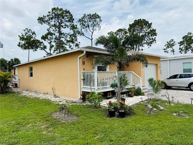 3 bedroom SingleFamilyResidence at 26130 Colony Rd, Imperial Harbor, Bonita Springs — photo 2