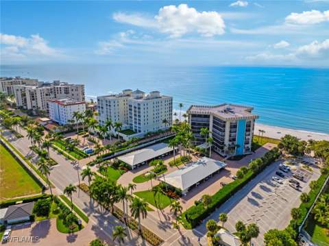 3399 Gulf Shore Blvd N 111, Naples FL - photo 15 of 45