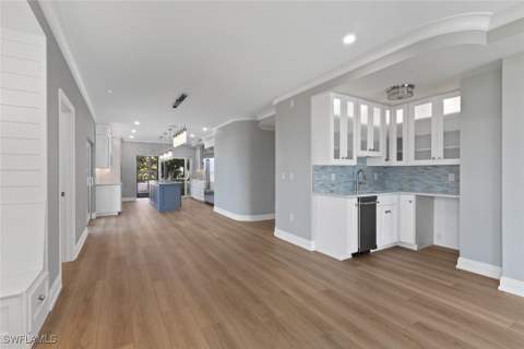 3399 Gulf Shore Blvd N 111, Naples FL - photo 6 of 45