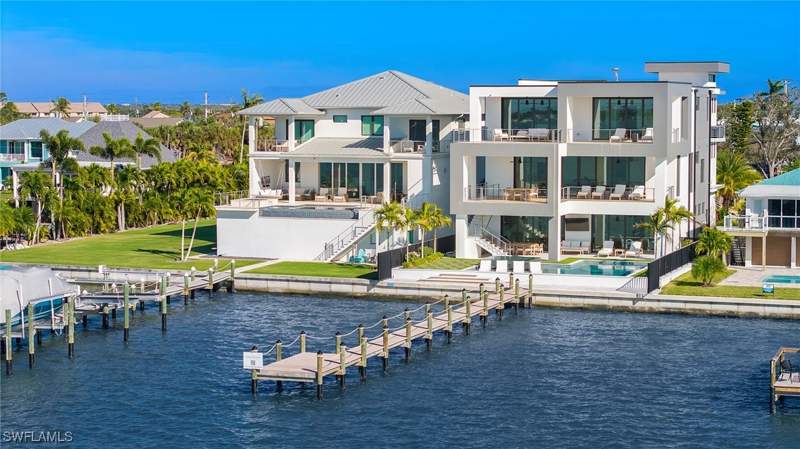 6 bedroom SingleFamilyResidence at 793 San Carlos Dr, San Carlos On The Gulf, Fort Myers Beach — photo 3