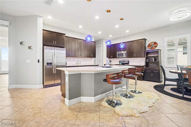 3 bedroom SingleFamilyResidence at 12715 Fairington Way, Hampton Park, Fort Myers — photo 4