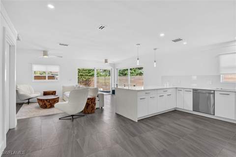 565 110th Ave N, Naples FL - photo 15 of 36