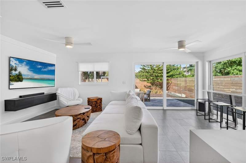3 bedroom SingleFamilyResidence at 565 110th Ave N, Naples Park, Naples — photo 4