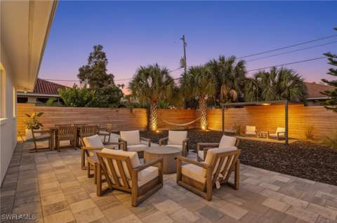 565 110th Ave N, Naples FL - photo 6 of 36