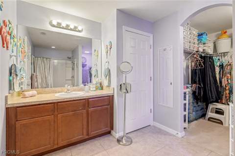746 Center Lake St, Lehigh Acres FL - photo 8 of 11