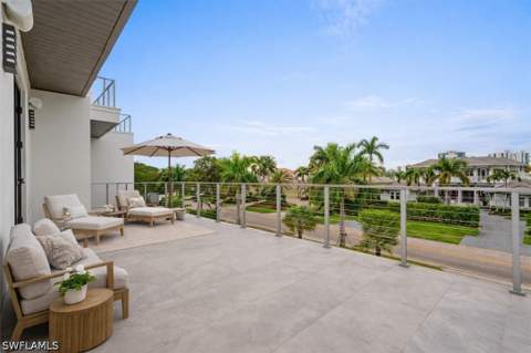 3800 Crayton Rd, Naples FL - photo 17 of 50