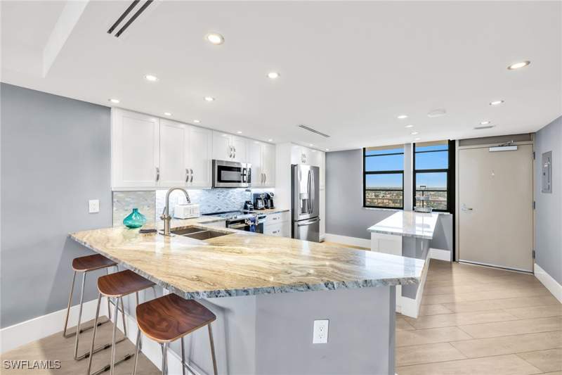 2 bedroom Condominium at 380 Seaview Ct 1202, South Seas, Marco Island — photo 5