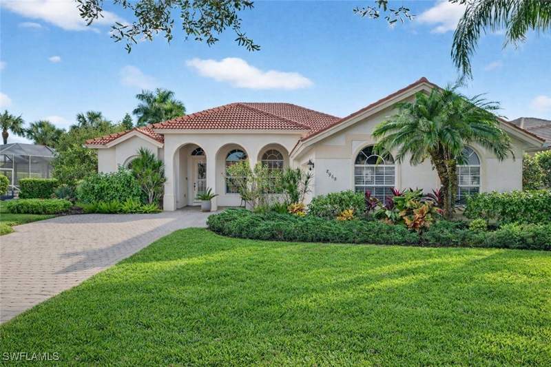 3 bedroom SingleFamilyResidence at 8968 Morgan Ct, Mustang Island, Naples — photo 3