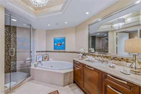 13675 Vanderbilt Dr 707, Naples FL - photo 20 of 29