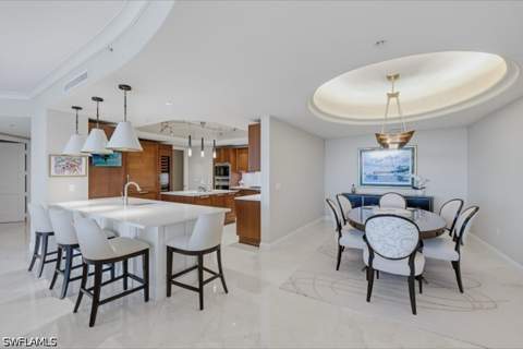 13675 Vanderbilt Dr 707, Naples FL - photo 9 of 29