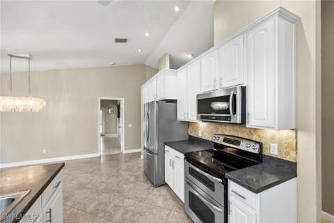 816 102nd Ave N, Naples FL - photo 10 of 29