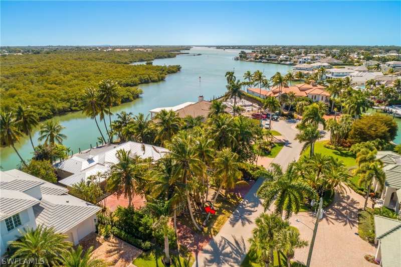 3 bedroom SingleFamilyResidence at 2195 Sheepshead Dr, Royal Harbor, Naples — photo 1