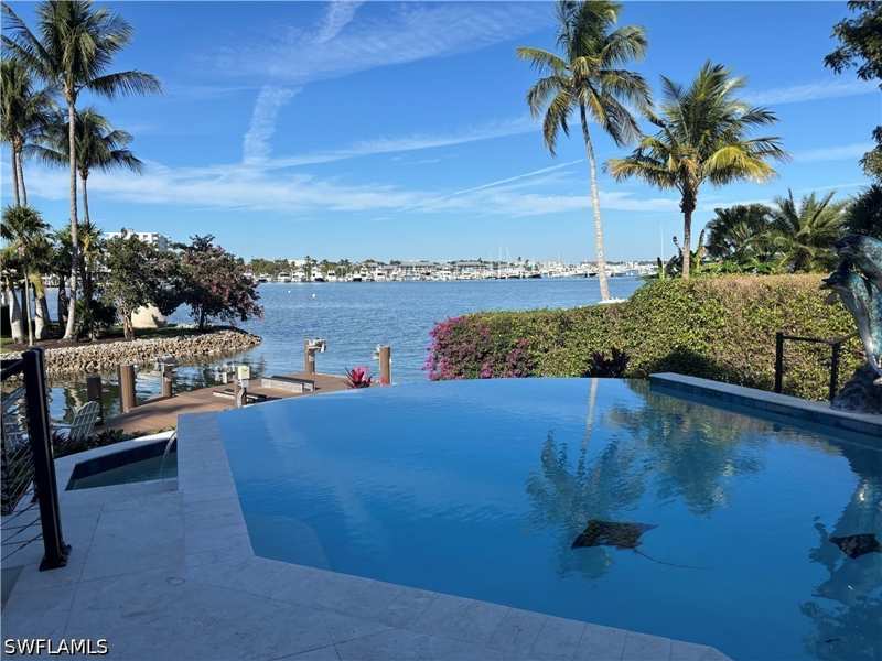 4 bedroom SingleFamilyResidence at 793 17th Ave S, Aqualane Shores, Naples — photo 1