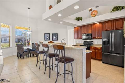 2905 NW 22nd Pl, Cape Coral FL - photo 13 of 45