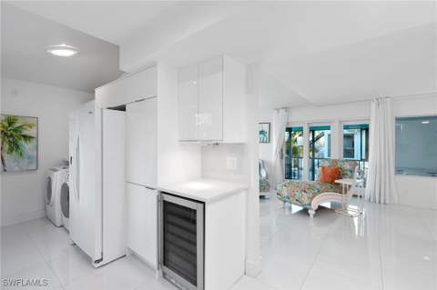 821 Palm St, Marco Island FL - photo 7 of 42