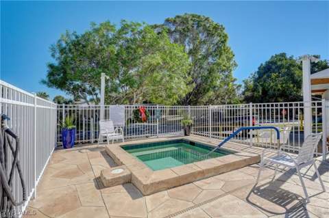 193 Carissa Ln 89, Naples FL - photo 24 of 39