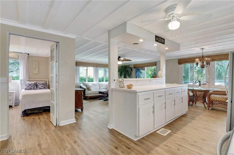 2 bedroom ManufacturedHome at 193 Carissa Ln 89, Holiday Manor, Naples — photo 4