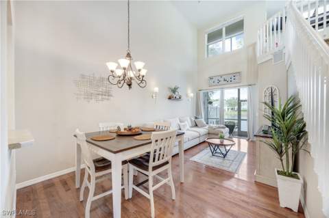 1320 Mariposa Cir 104, Naples FL - photo 7 of 39