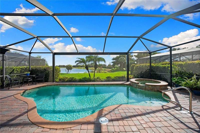 3 bedroom SingleFamilyResidence at 12504 Fenhurst Way, Twin Eagles, Naples — photo 2