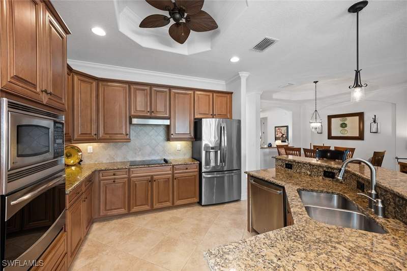 3 bedroom SingleFamilyResidence at 12504 Fenhurst Way, Twin Eagles, Naples — photo 5