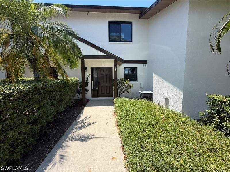 2 bedroom Townhouse at 26560 Southern Pines Dr 105, Forest Mere Townhouse Community, Bonita Springs — photo 2