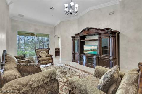1345 Mariposa Cir 5204, Naples FL - photo 9 of 47