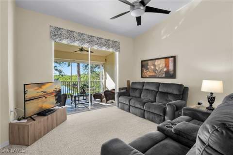 290 Newport Dr 107, Naples FL - photo 13 of 48