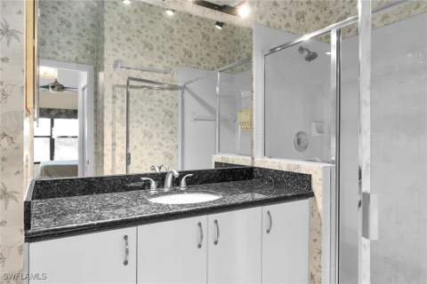 290 Newport Dr 107, Naples FL - photo 22 of 48