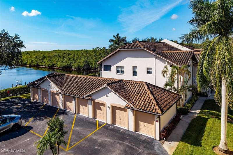 3 bedroom Condominium at 290 Newport Dr 107, Sunset Cay Villas, Naples — photo 4